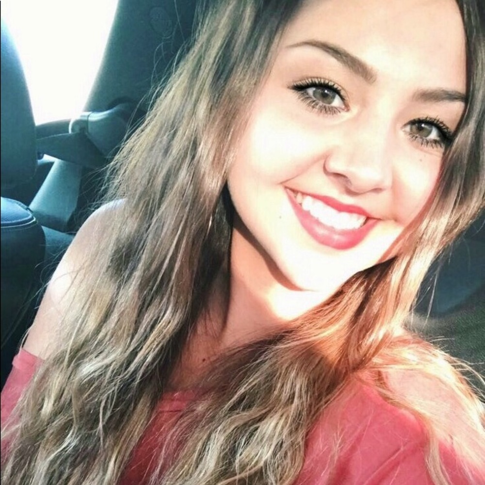 Meet your Posher, Taryn